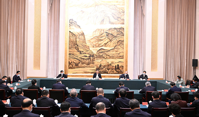 5月17日上午，中共中央總書記、國家主席、中央軍委主席習(xí)近平在陜西西安主持中國－中亞峰會前夕，專門聽取陜西省委和省政府工作匯報，發(fā)表了重要講話。